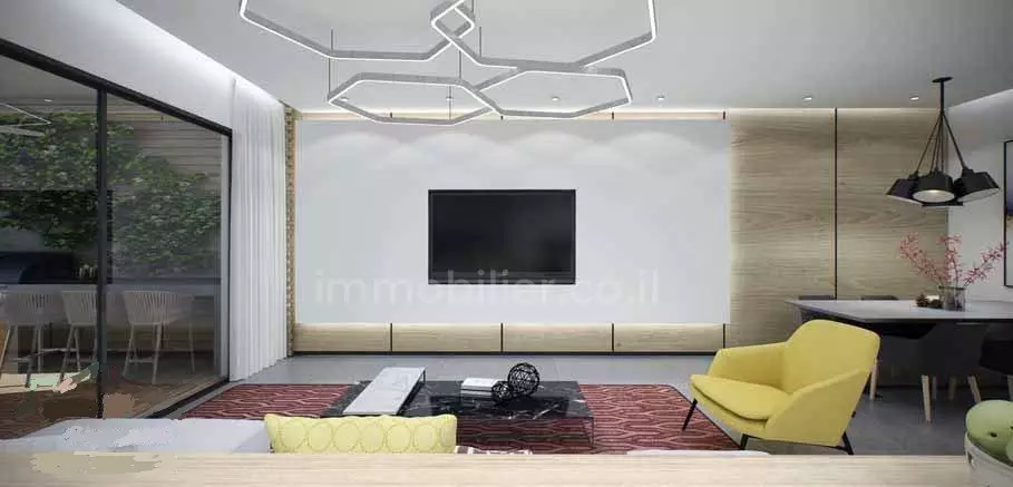 Belo apartamento com terraço, silencioso, em um belo edifício novo, investimento, no centro, boa localização, área tranquila, andar alto com vista, grande, alto padrão, luxuoso, próximo ao mar, imperdível! Agradável, bem projetado, claro, espaçoso
