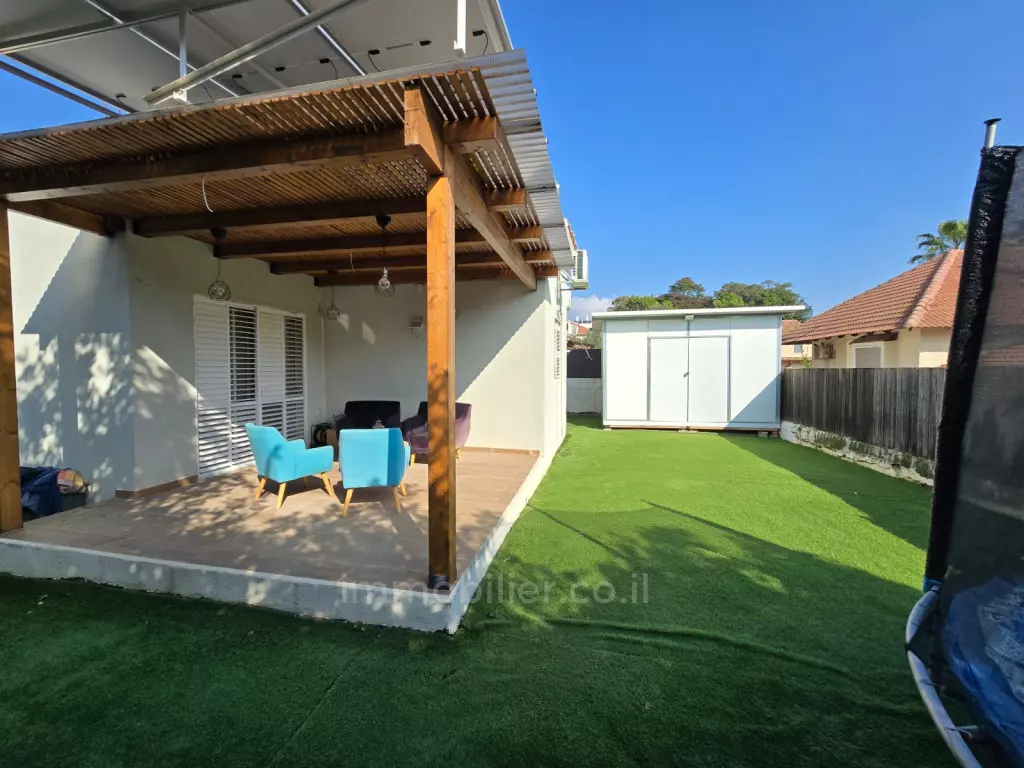 Bellissimo cottage in vendita a Gan Yavne