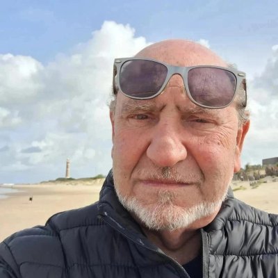Daniel  Jamszon